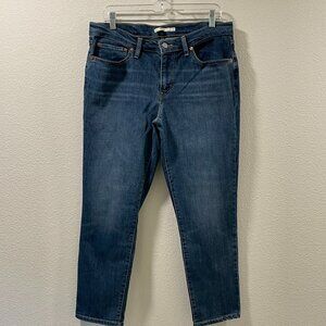 LEVI'S "Boyfriend" Mid Rise Straight Leg Washed & Distressed - 31